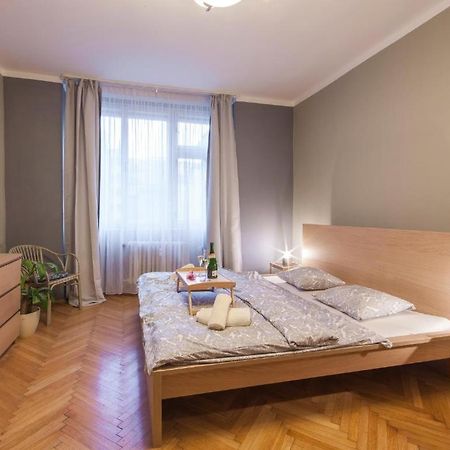 Modern Central Apartment Dlouha プラハ エクステリア 写真